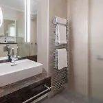Romantichotel Goldener Karpfen - Kleine, Feine Grandhotel Direkt In Der Altstadt פולדה