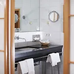 מלון Romantichotel Goldener Karpfen - Kleine, Feine Grandhotel Direkt In Der Altstadt 4*