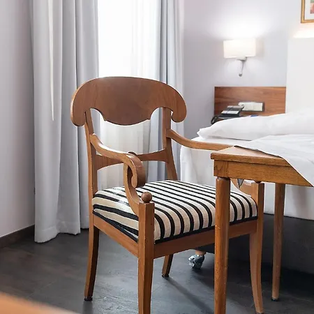 Hotel Romantichotel Goldener Karpfen - Kleine, Feine Grandhotel Direkt In Der Altstadt