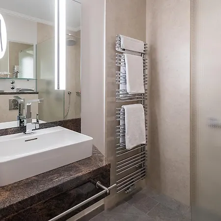 Romantichotel Goldener Karpfen - Kleine, Feine Grandhotel Direkt In Der Altstadt Fulde