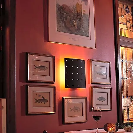 Romantichotel Goldener Karpfen - Kleine, Feine Grandhotel Direkt In Der Altstadt 4* פולדה