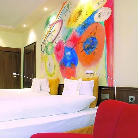 מלון Romantichotel Goldener Karpfen - Kleine, Feine Grandhotel Direkt In Der Altstadt 4*