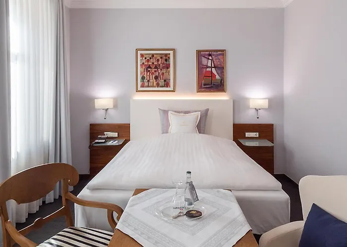 Romantichotel Goldener Karpfen Otel 4*