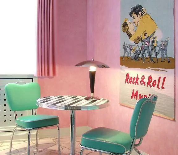 Romantichotel Goldener Karpfen Otel Fulda