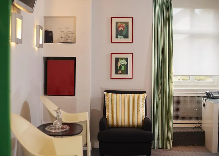 Romantichotel Goldener Karpfen Otel